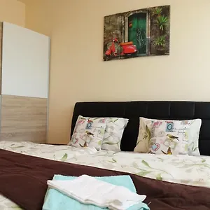 2* Vendégház Garden House