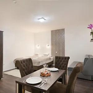Hotel de apartamente Paulay Downtown